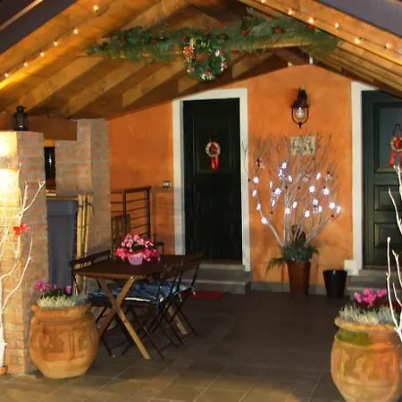 Oda ve Kahvaltı La Casa Nel Bosco *