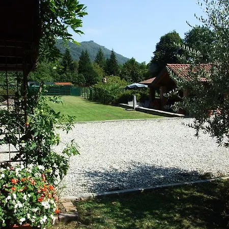 La Casa Nel Bosco Nocleg ze śniadaniem Mergozzo