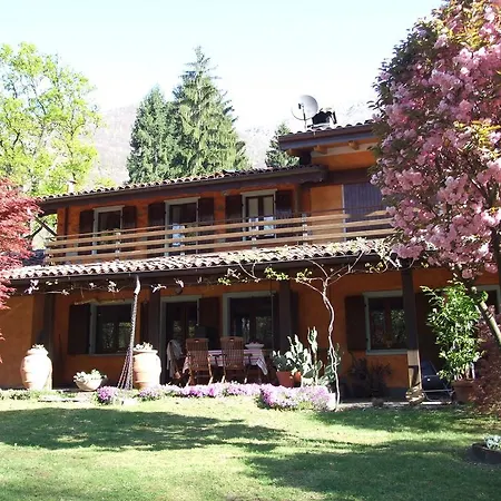 Nocleg ze śniadaniem La Casa Nel Bosco Mergozzo