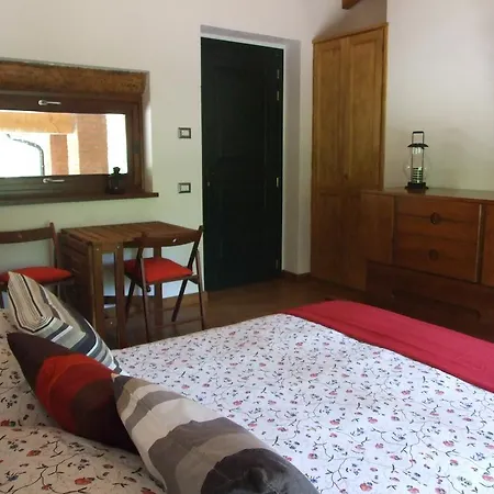 Oda ve Kahvaltı La Casa Nel Bosco Mergozzo